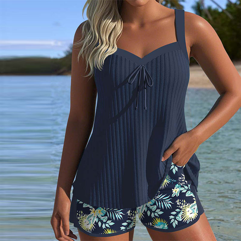Sanne | Gestreepte tankini met tweedelig strandbroekje