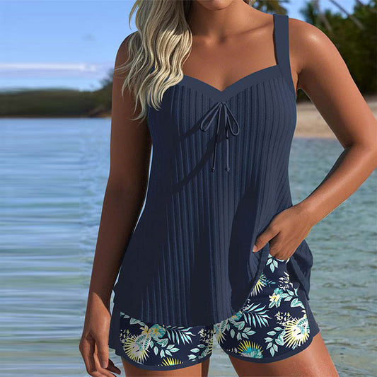 Sanne | Gestreepte tankini met tweedelig strandbroekje