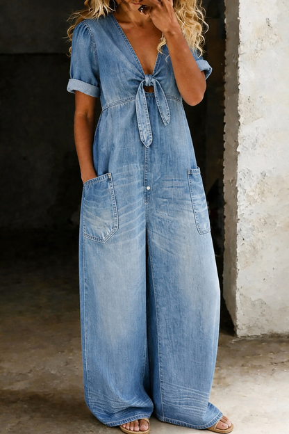 Maya | Jumpsuit met V-hals en korte mouwen