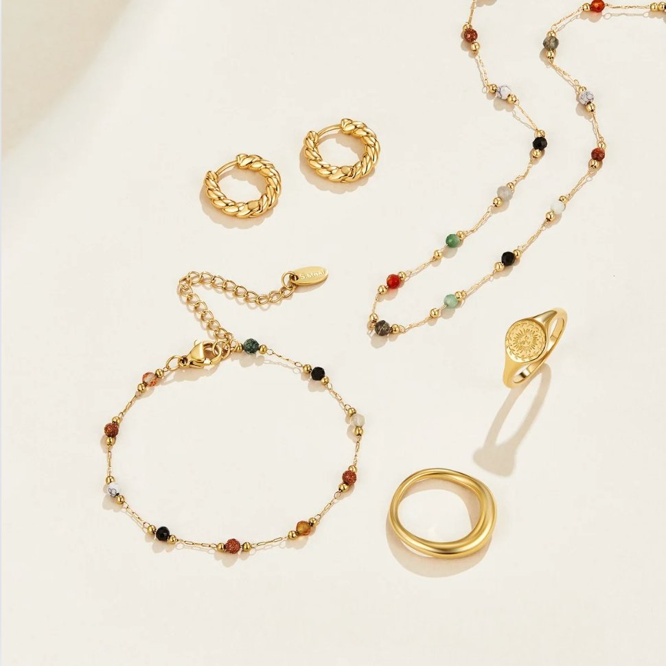 Minimalistische collier met steen