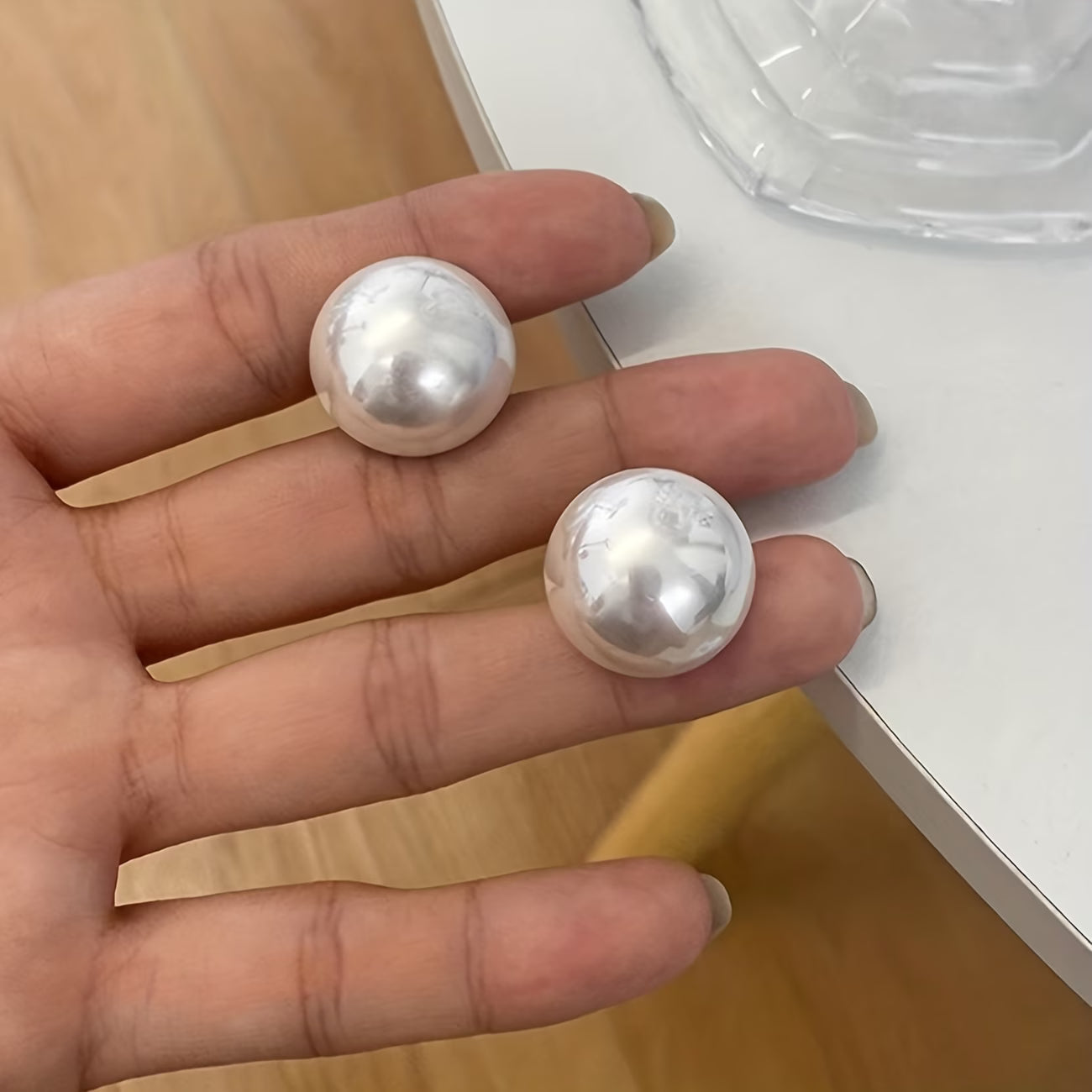 Statement parel stud oorbellen
