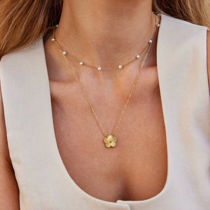 Tijdloze gouden ketting met pareloog